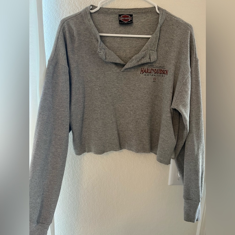 Vintage cropped Harley Davison’s Henley